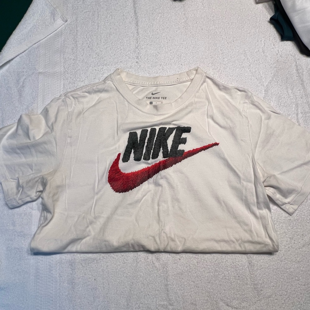 BUNDLE AND SAVE! Nike White Tee with Red and Black Swoosh